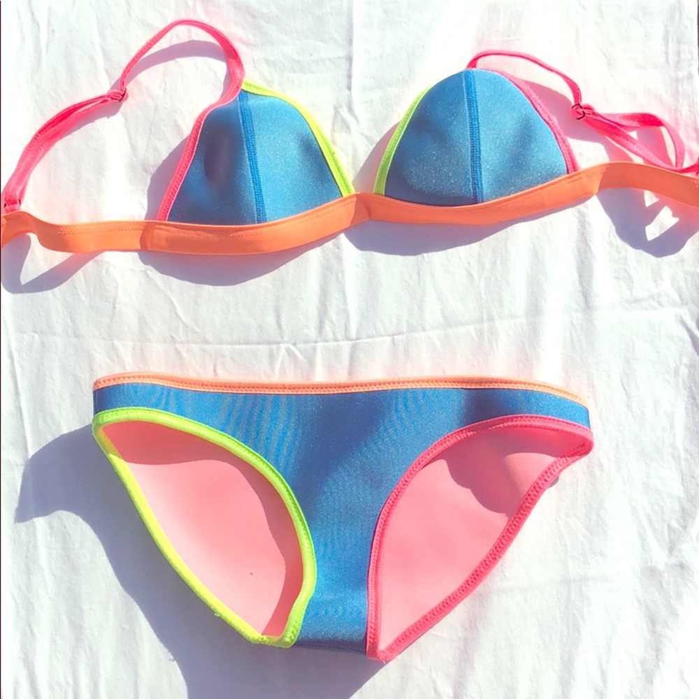 X-Small multicolored Triangl top & bottom.